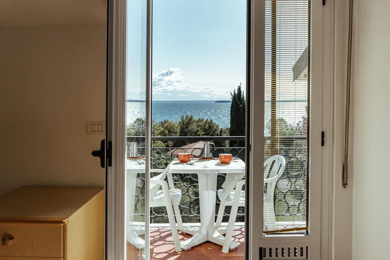 Camping Zocco Manerba del Garda 2*,  Italy